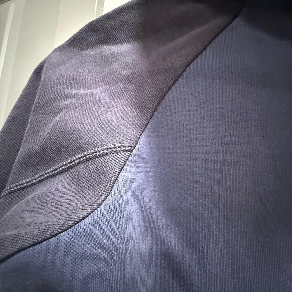 Boy’s Nike Tech Hooded Sweatshirt - Picture 3 of 5